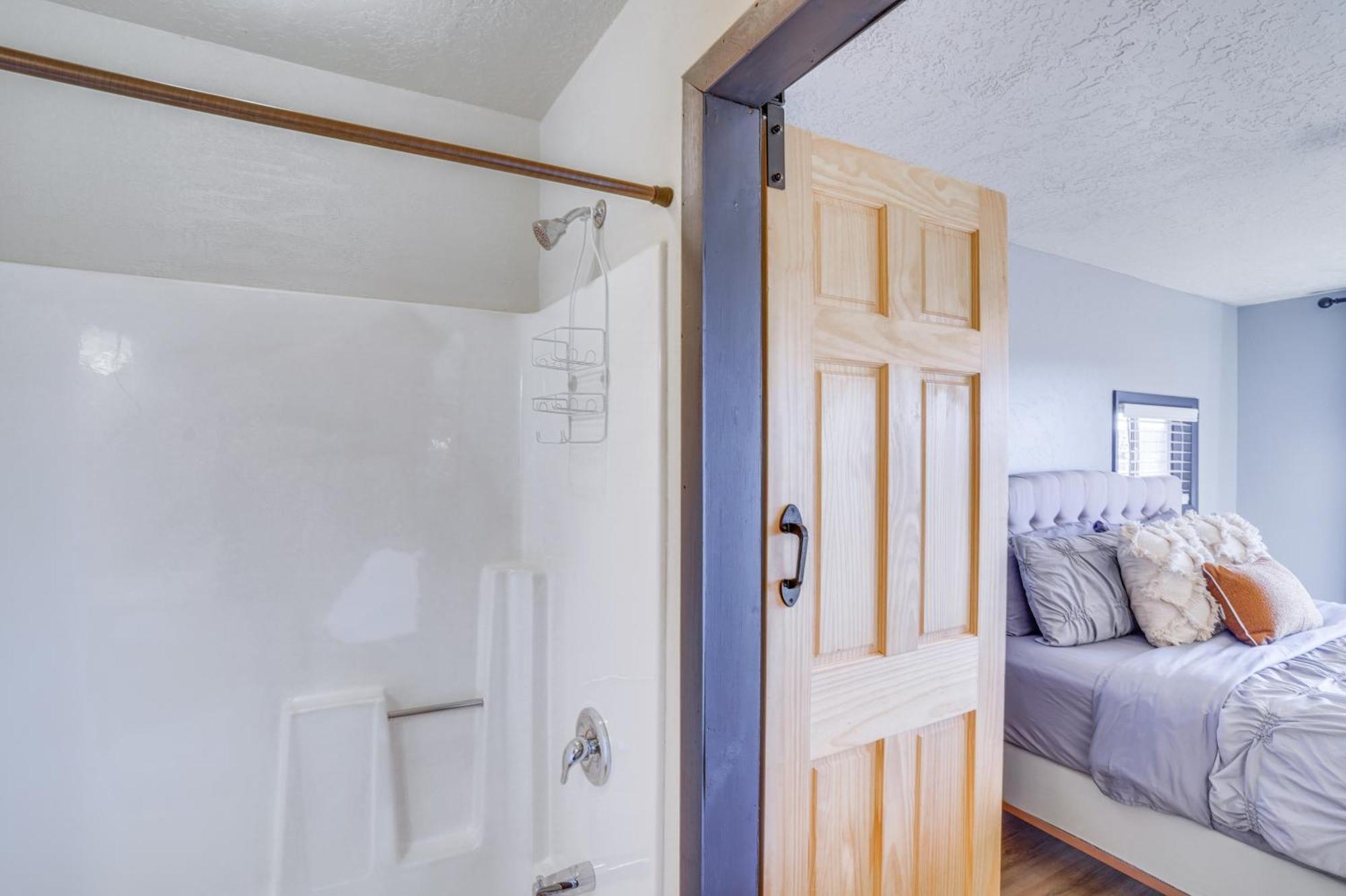 Pet-Friendly Duck Creek Village Retreat With Deck! Exteriör bild