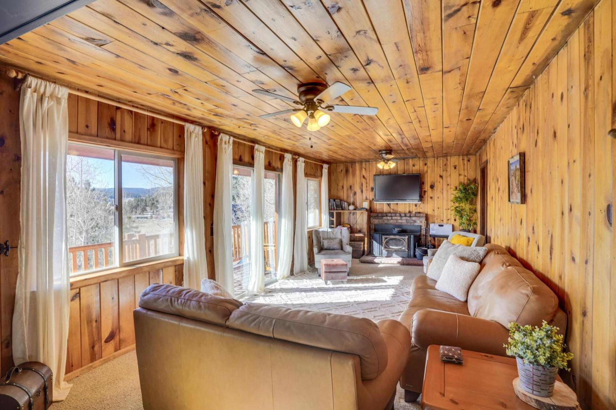 Pet-Friendly Duck Creek Village Retreat With Deck! Exteriör bild